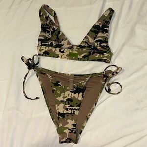 Skims Signature Swim Plunge Bikini Set (xxs/m)